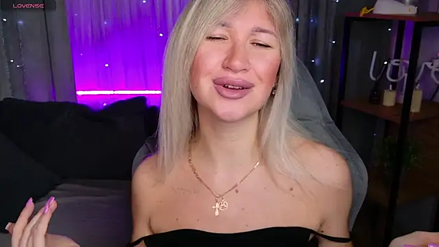 MilaBott online show from 11/20/25, 08:08