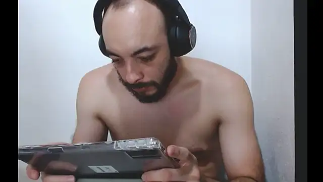 hotlatin92 online show from 11/13/25, 10:30