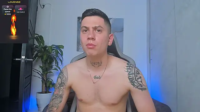 Yeiko Romero  online show from 10/09/25, 08:01