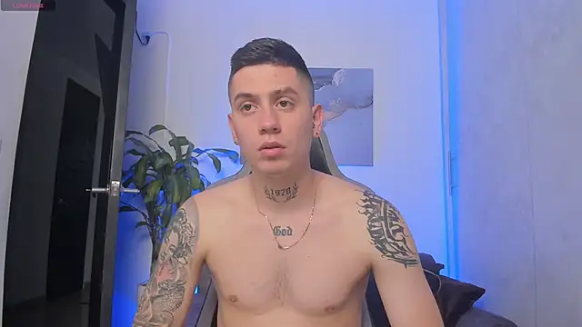 Yeiko Romero  online show from 10/23/25, 05:23