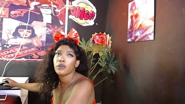 Snapshot of TIFFANYYSTAR chatting on 12/24/24, 02:33 TIFFANYYSTAR online show from 12/24/24, 02:33