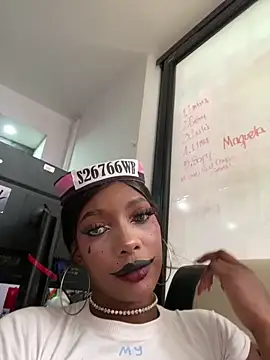 TIFFANYYSTAR online show from 10/17/25, 04:31