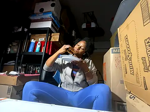 Snapshot of wynterheat chatting on 11/14/25, 03:27 wynterheat online show from 11/14/25, 03:27