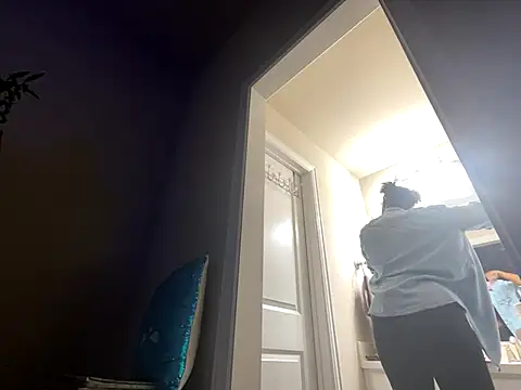 Snapshot of wynterheat chatting on 11/20/25, 01:33 wynterheat online show from 11/20/25, 01:33