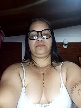 Snapshot of Sikiu_40 chatting on 02/16/25, 04:20 Sikiu 40 online show from 02/16/25, 04:20