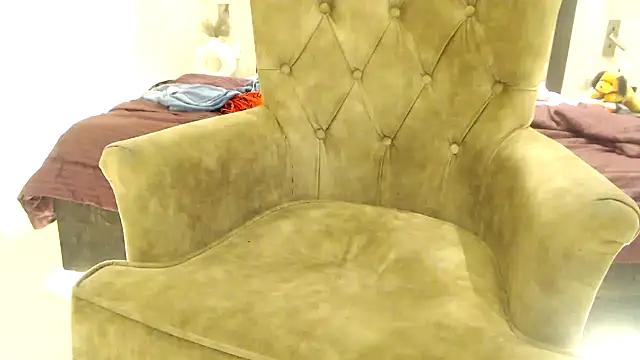 chhui mui online show from 12/08/24, 12:18