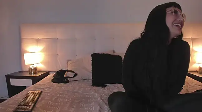 Zowi Hottiee online show from 02/01/25, 03:08