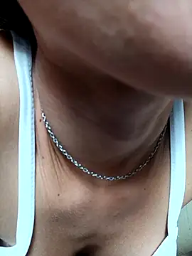 Nandasant09 online show from 10/26/25, 04:46