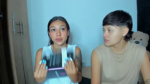 violet casper  online show from 12/27/24, 09:06