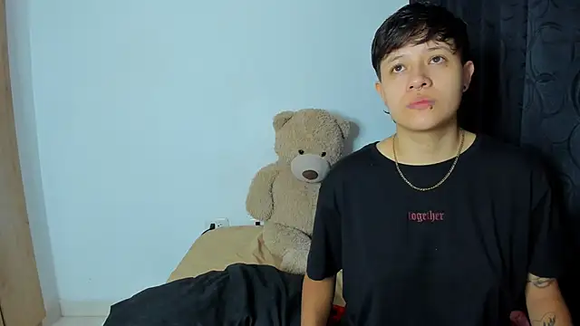 violet casper  online show from 01/06/25, 10:02