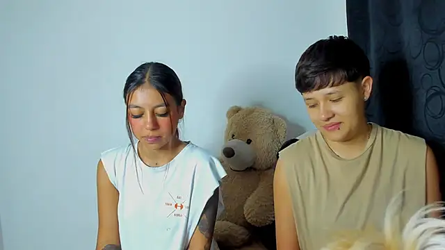 violet casper  online show from 02/09/25, 09:47