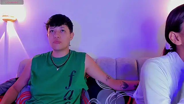 violet casper  online show from 11/13/25, 06:34