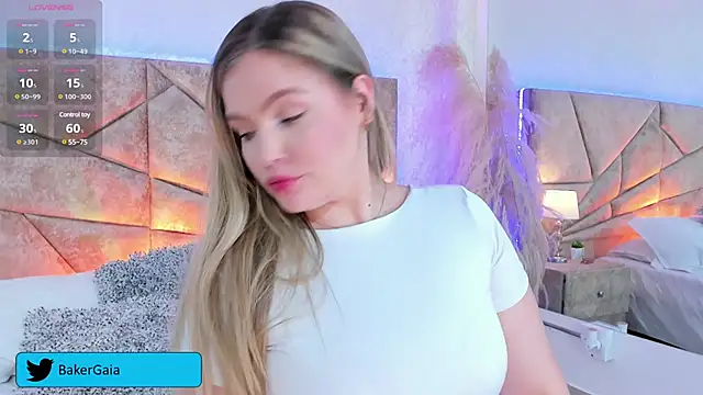 Snapshot of GaiaBaker chatting on 12/25/24, 10:48 GaiaBaker online show from 12/25/24, 10:48