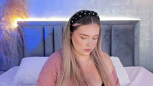 GaiaBaker online show from 10/15/25, 02:28