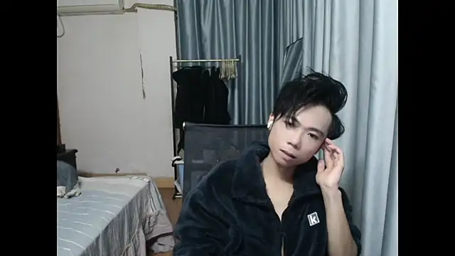 wujiaxing22 online show from 12/24/24, 02:12