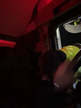 donnuozfutura online show from 01/02/25, 10:11