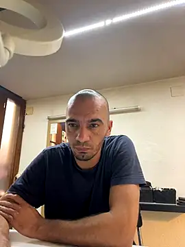 donnuozfutura online show from 11/22/25, 10:25