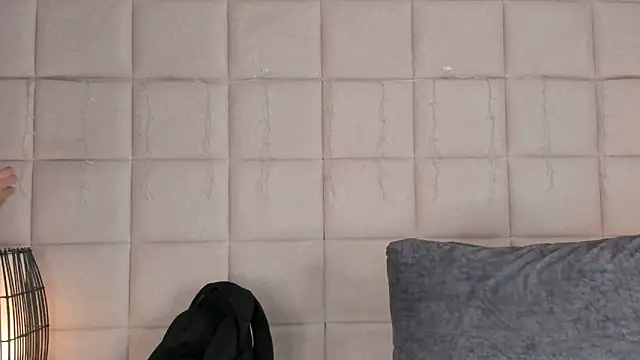 Snapshot of Nia_Bunny chatting on 01/10/25, 02:02 Nia Bunny online show from 01/10/25, 02:02