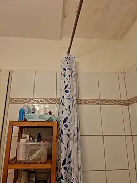 Josephine LIVE online show from 11/24/25, 05:18