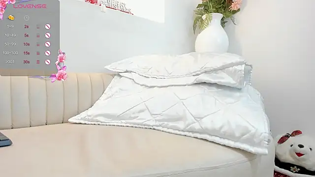 Snapshot of iiris_ chatting on 01/08/25, 03:07 iiris online show from 01/08/25, 03:07