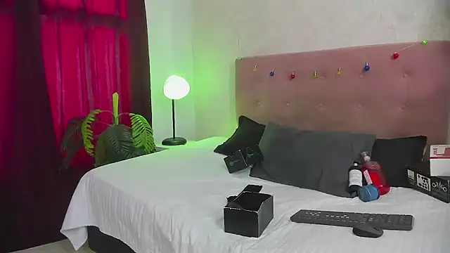 diabla sexyboobs online show from 02/09/25, 08:02