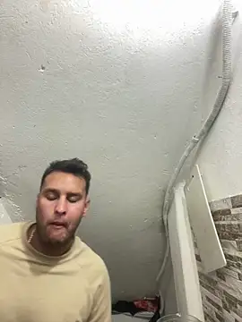 Snapshot of Cristian_099 chatting on 03/20/25, 09:46 Cristian 099 online show from 03/20/25, 09:46