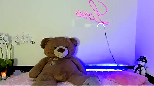 kendal scott1 online show from 01/02/25, 10:11