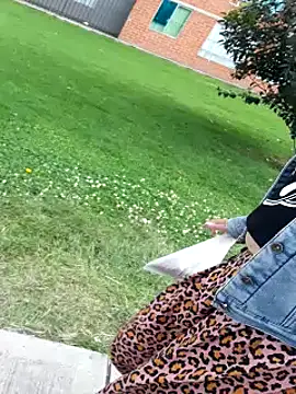 sophie banger online show from 10/30/25, 07:36