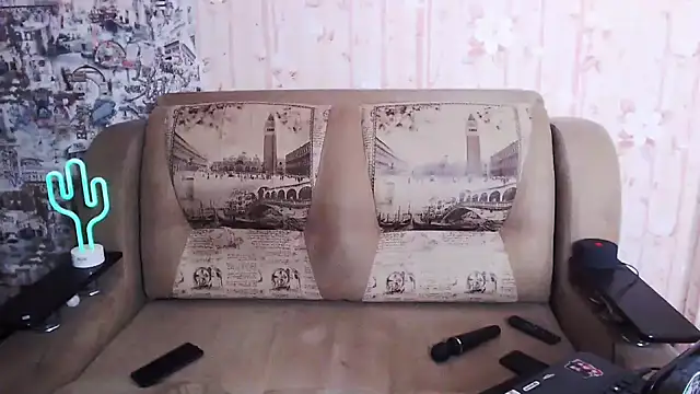 Miya Wey  online show from 10/16/25, 05:58