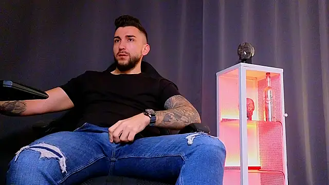 Snapshot of MightyAaron66 chatting on 02/10/25, 07:26 MightyAaron66 online show from 02/10/25, 07:26