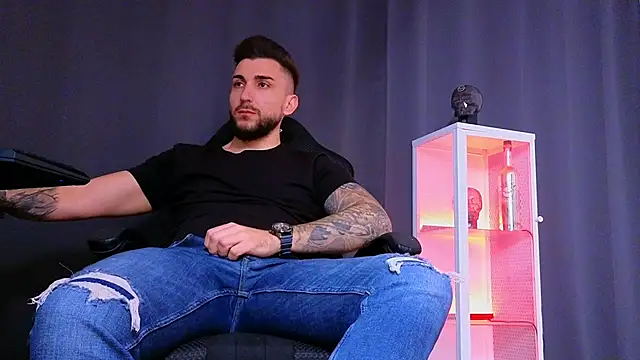 Snapshot of MightyAaron66 chatting on 02/10/25, 02:26 MightyAaron66 online show from 02/10/25, 02:26