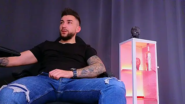 Snapshot of MightyAaron66 chatting on 02/11/25, 02:46 MightyAaron66 online show from 02/11/25, 02:46