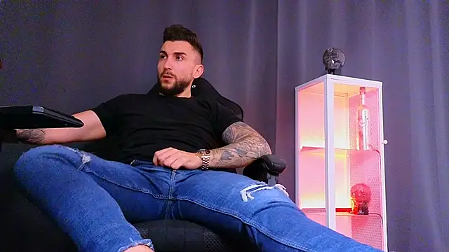 Snapshot of MightyAaron66 chatting on 02/13/25, 12:00 MightyAaron66 online show from 02/13/25, 12:00