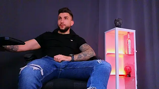 Snapshot of MightyAaron66 chatting on 02/17/25, 03:04 MightyAaron66 online show from 02/17/25, 03:04