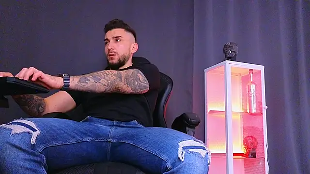 Snapshot of MightyAaron66 chatting on 02/18/25, 05:10 MightyAaron66 online show from 02/18/25, 05:10