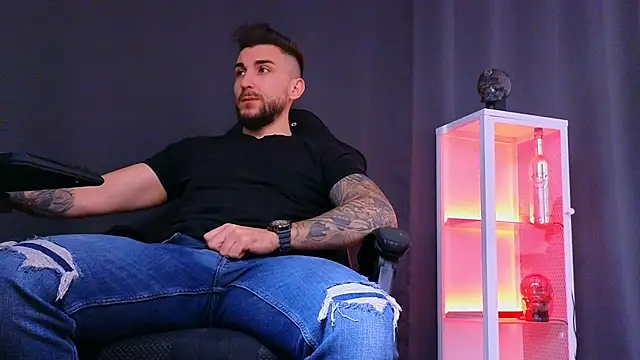 Snapshot of MightyAaron66 chatting on 02/21/25, 12:28 MightyAaron66 online show from 02/21/25, 12:28