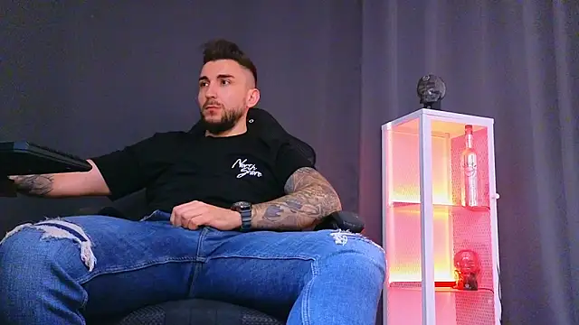 Snapshot of MightyAaron66 chatting on 02/22/25, 09:12 MightyAaron66 online show from 02/22/25, 09:12