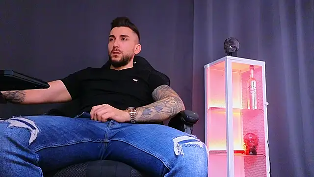 Snapshot of MightyAaron66 chatting on 02/23/25, 10:17 MightyAaron66 online show from 02/23/25, 10:17