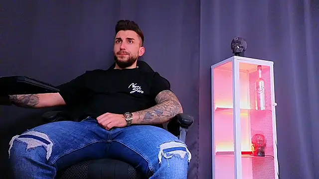 Snapshot of MightyAaron66 chatting on 03/02/25, 05:25 MightyAaron66 online show from 03/02/25, 05:25