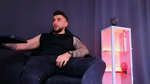 Snapshot of MightyAaron66 chatting on 03/15/25, 02:01 MightyAaron66 online show from 03/15/25, 02:01