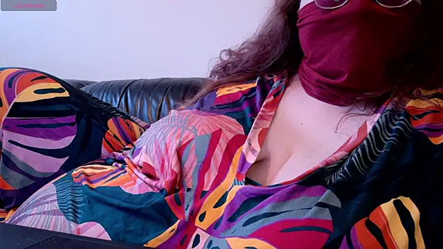 Snapshot of DoubleCherryBombXO chatting on 01/28/25, 12:32 DoubleCherryBombXO online show from 01/28/25, 12:32