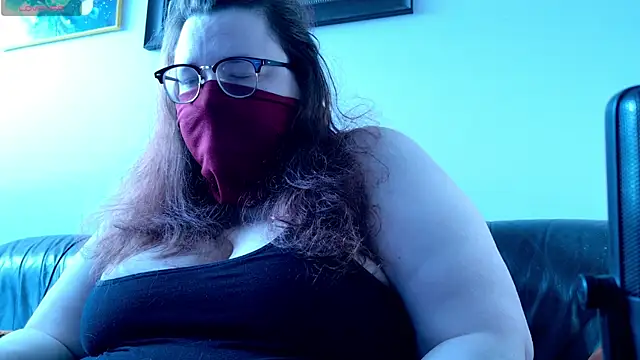Snapshot of DoubleCherryBombXO chatting on 02/05/25, 02:16 DoubleCherryBombXO online show from 02/05/25, 02:16