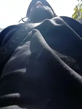 Lyon vach online show from 10/25/25, 04:24