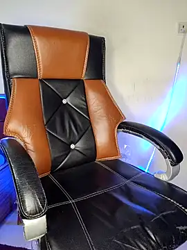 Black-Pearll online show from 02/01/25, 02:56