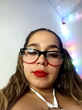 LaurenWelly  online show from 01/25/25, 02:15