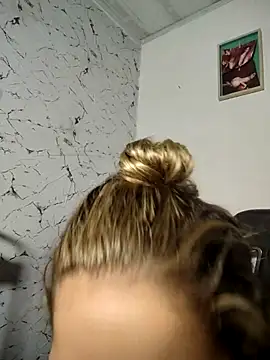 LaurenWelly  online show from 11/14/25, 09:24