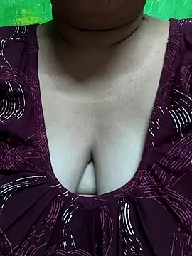 Snapshot of Rinki_Guptaa chatting on 02/03/25, 10:47 Rinki Guptaa online show from 02/03/25, 10:47