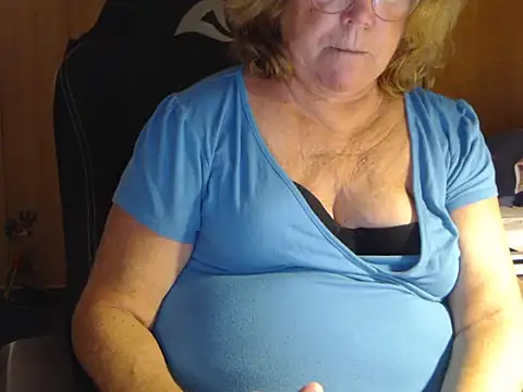 Snapshot of _sunshine__ chatting on 12/02/24, 04:31 sunshine online show from 12/02/24, 04:31