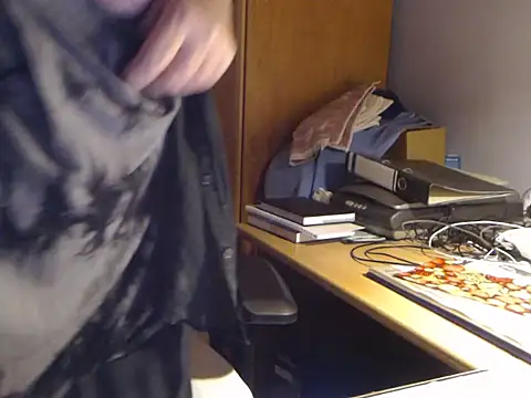 Snapshot of _sunshine__ chatting on 12/15/24, 07:21 sunshine online show from 12/15/24, 07:21