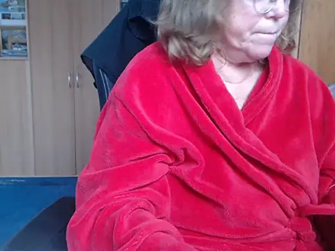 Snapshot of _sunshine__ chatting on 01/16/25, 10:21 sunshine online show from 01/16/25, 10:21